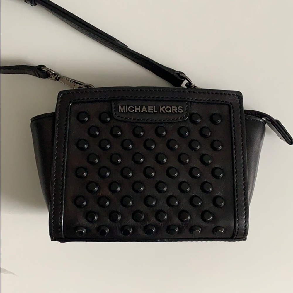 Michael Kors Crossbody Clutch